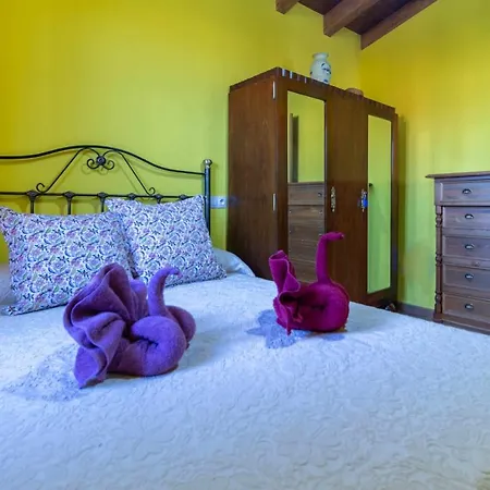 El Halcón Casa privada Сasa de vacaciones Cazurra