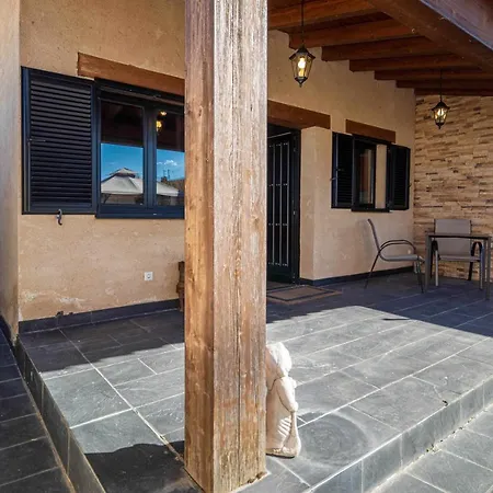 El Halcón Casa privada * Cazurra