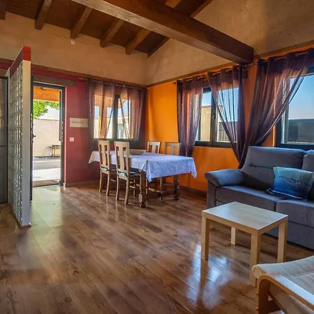 Сasa de vacaciones El Halcón Casa privada Cazurra