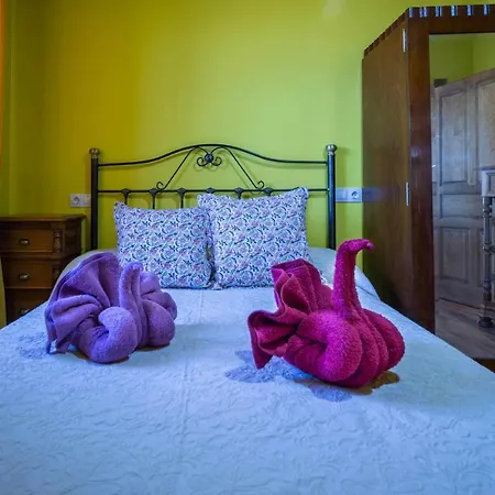 El Halcón Casa privada Сasa de vacaciones Cazurra