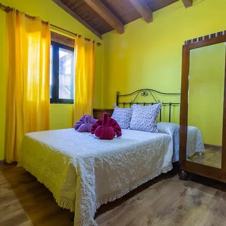 Сasa de vacaciones El Halcón Casa privada Cazurra